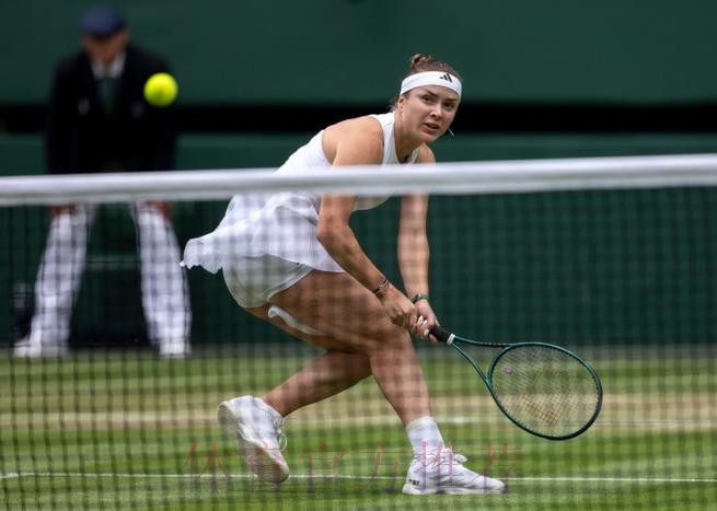 莱巴金娜发球强势 张帅虽败犹荣